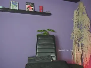 Chaturbate Adult Video Chat of roselinedior