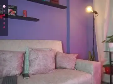 Chaturbate Live Sex Cam of roselinedior