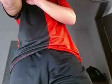 Chaturbate Live Sex Cam of yourfavorite_bigclit
