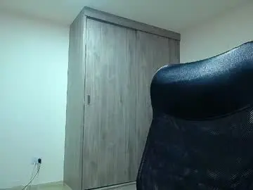 Chaturbate Live Sex Cam of andre_parker