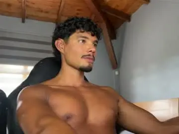 Chaturbate Live Sex Cam of daniel0910s