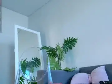 Chaturbate Sex Chat of milly_shy