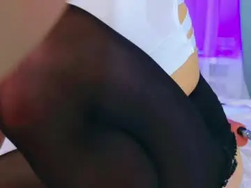 Chaturbate Sex Cam of luna_helga