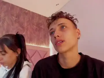 Chaturbate Live Porn of megan_and_clohe