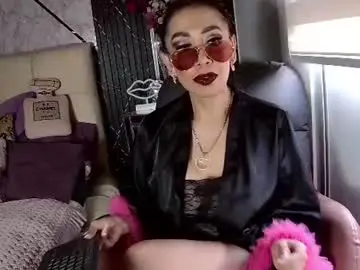 Chaturbate Free Porn Cam of evelynagrey