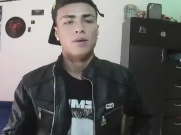 Chaturbate Nude Webcam of fenix_hardcock