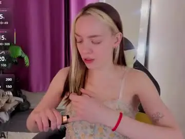 Chaturbate Live Porn of rockett_bunny