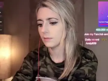 Chaturbate Best live sex cam show of kimilee22