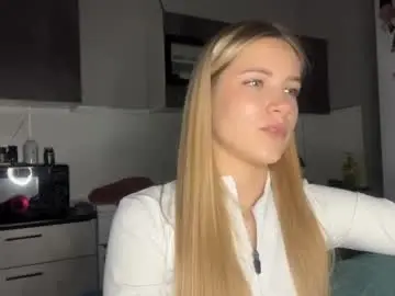 Chaturbate Live Sex Cam of brookegrauman