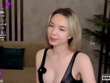 Chaturbate Adult Webcams of holl1would
