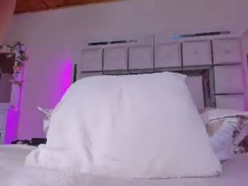 Chaturbate Live Sex of emili_clark