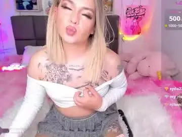 Chaturbate Best live sex cam show of dannia_13