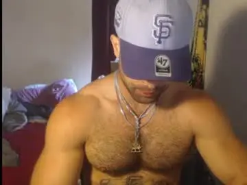 Chaturbate Best live sex cam show of izak144