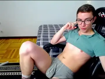 Chaturbate Free Porn Cam of charlieseyer