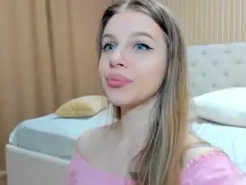 Chaturbate Free Porn Cam of mila_polly_and_forester