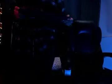 Chaturbate Live Sex Cam of hottiesjuls