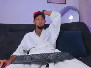 Chaturbate Best live sex cam show of enyel_100