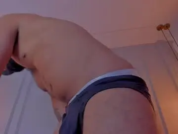 Chaturbate Live Porn of kylliamlevis