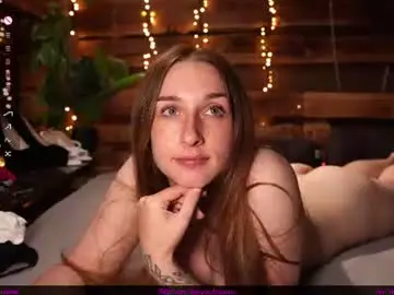 Chaturbate Nude Webcam of hotfrecklesgirl