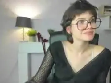 Chaturbate Live Sex Cam of sarah_desire01