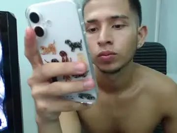 Chaturbate Watch Live Sex Cams of harold_18_