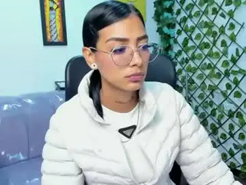 Chaturbate Free Porn Cam of karlaslutskinny__