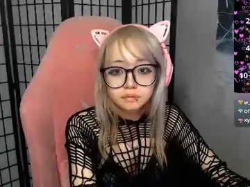 Chaturbate Best live sex cam show of danyelleeyermann