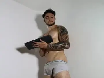 Chaturbate Best live sex cam show of latinboyvip_