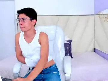 Chaturbate Nude Webcam of ethan12_