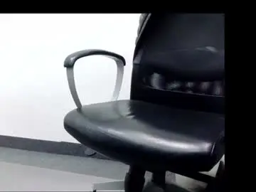 Chaturbate Live Sex Cam of officelush