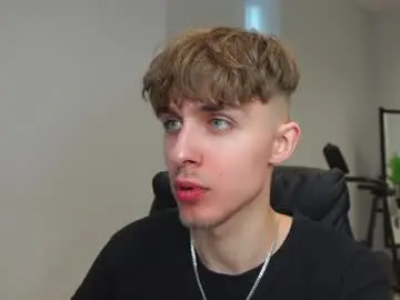 Chaturbate Sex Chat of damien_dallas