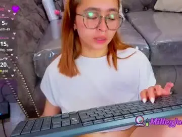 Chaturbate Watch Live Sex Cams of milleyjones_