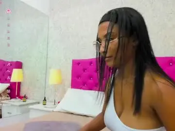 Chaturbate Watch Live Sex Cams of karina_calderon