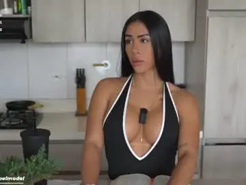 Chaturbate Free Porn Cam of leyla_steel