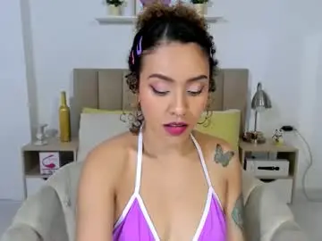Chaturbate Live Sex Cam of zoe_gruber