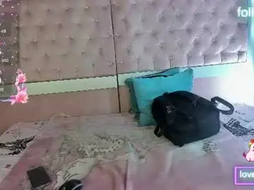 Chaturbate Adult Webcam of sweet_emmili