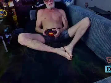 Chaturbate Live Sex Cam of kiveuxmakeu