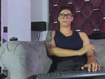 Chaturbate Live Sex Cam of tonybenedetti
