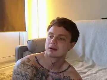 Chaturbate Live Sex Cam of mike___magic