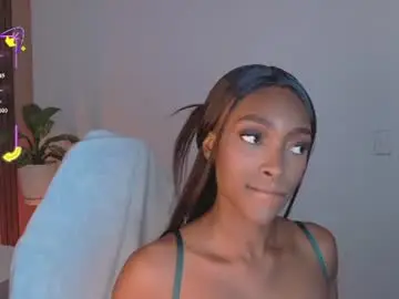 Chaturbate Sex Cam of ahvi_ebony
