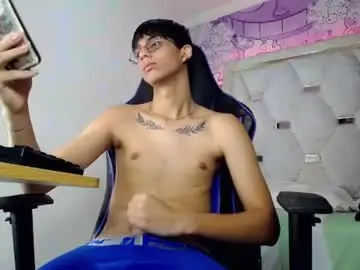 Chaturbate Live Sex Cam of zxvn_n
