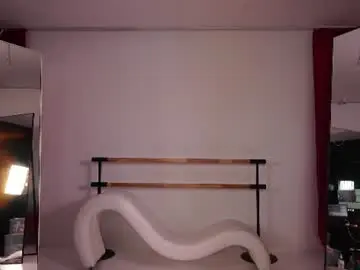 Chaturbate Live Sex Cam of _meganmeow_