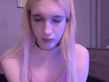 Chaturbate Sex Cam of sweetcrystalll