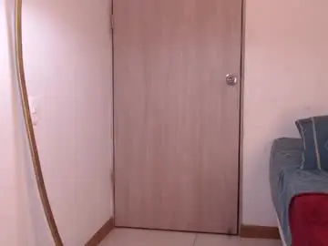 Chaturbate Live Sex Cam of danielsantosbubleaz