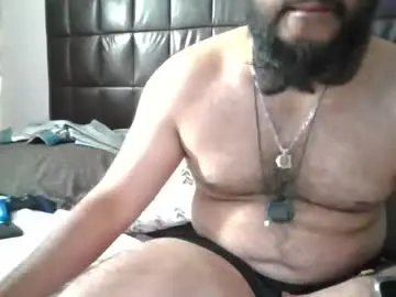 Chaturbate Live Sex Cam of romeoisnotperfectbuthetries
