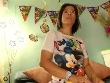 Chaturbate Live Sex Cam of cinderella_jackson