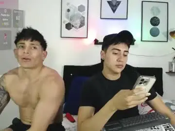Chaturbate Free Live Porn of thomas_and_lyan