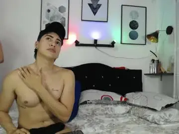 Chaturbate Nude Webcam of thomas_and_lyan
