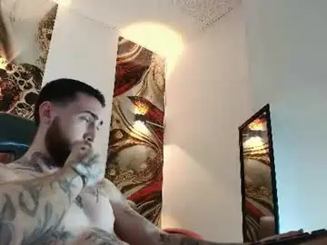 Chaturbate Best live sex cam show of luke_davis01