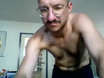Chaturbate Live Sex Cam of martinadam18